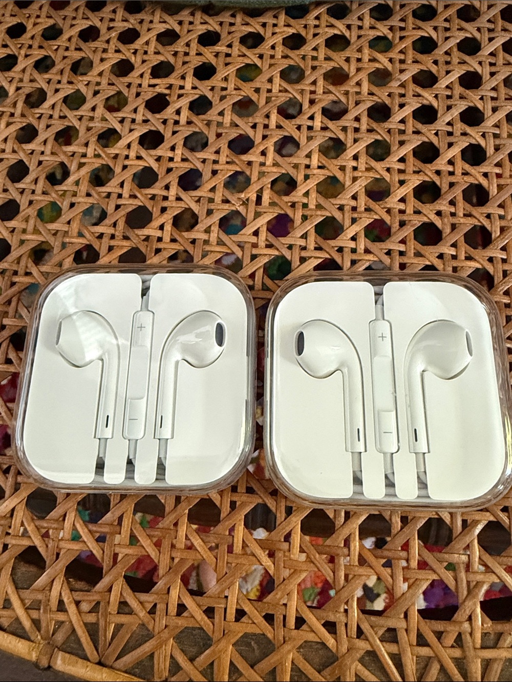Genuine Apple EarPods 3.5mm Wired Headphones w/ Original Hard Cases Lot of 2